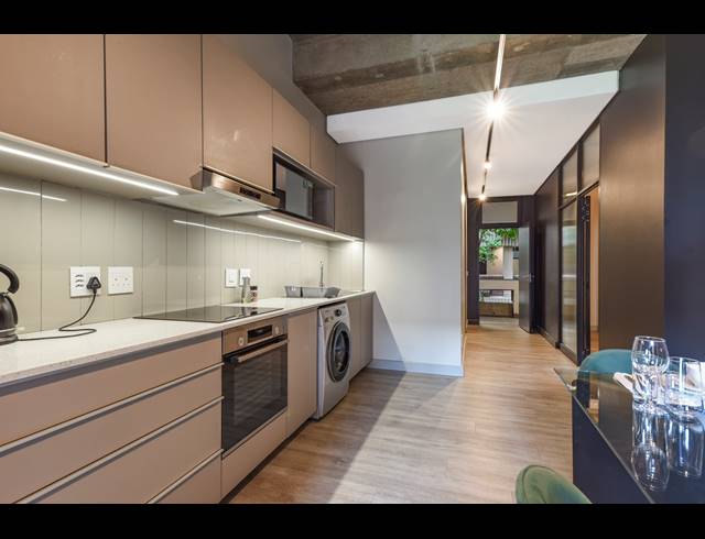 1 BEDROOM APARTMENT FOR SALE IN SANDOWN